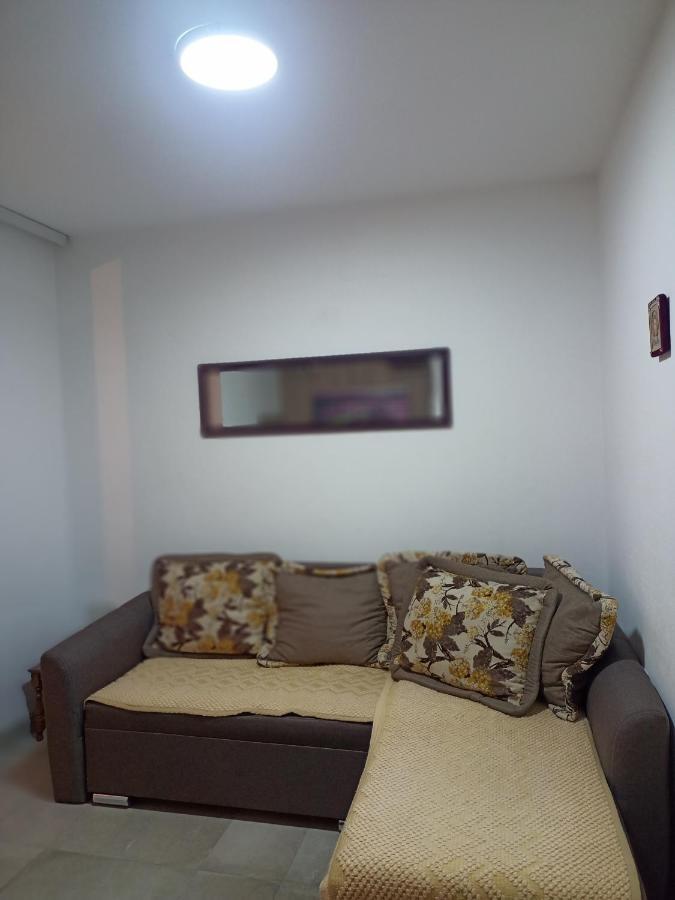Anika Hotel Sutomore Luaran gambar